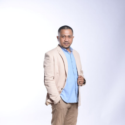 Sandi Hanafia.,S.H